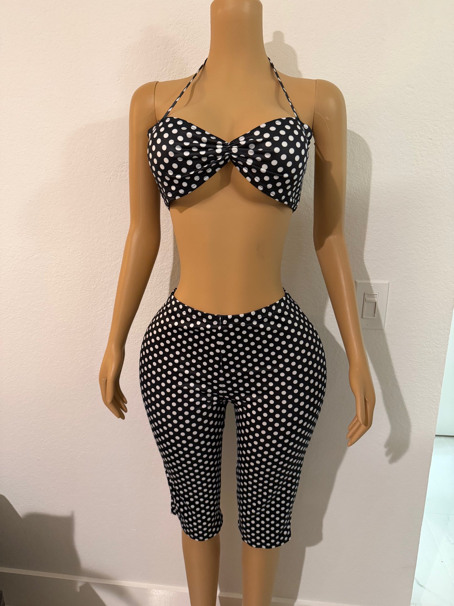 Midnight Muse Polka Capri